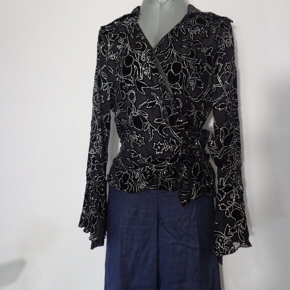 Dressbarn Women's Silk Blingy Shirt Black,‎ Silver, Lace and  Velvet Top Size L - Picture 1 of 8
